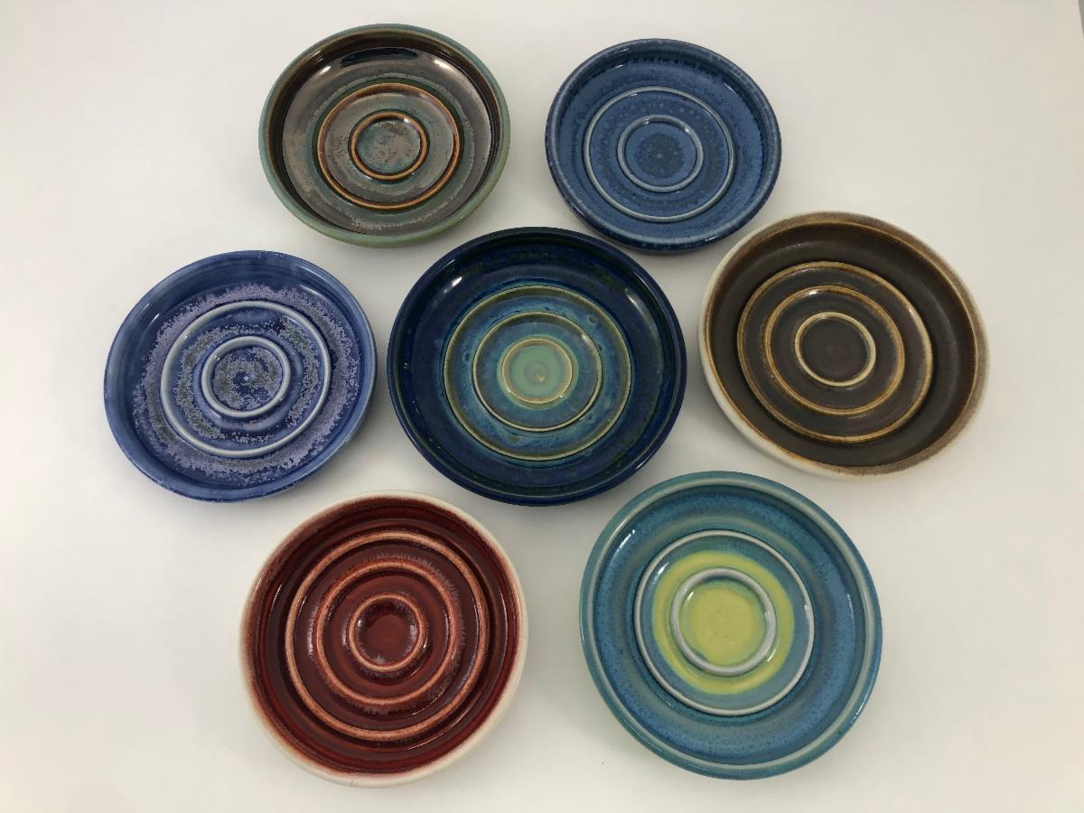7 colorful soap dishes