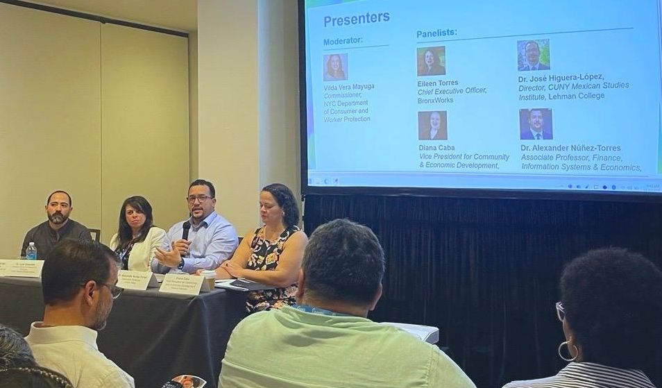 Conference room with speakers and screen
