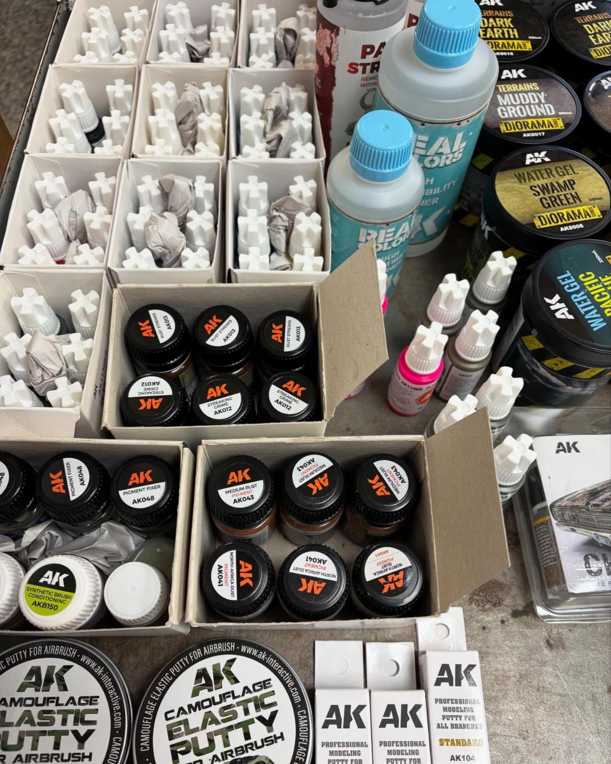 AK Interactive paints