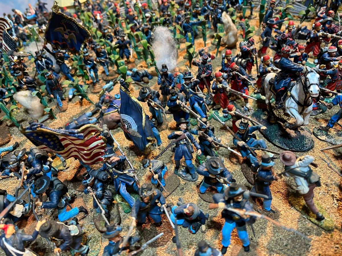 Battle scene with figurines