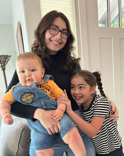 Nikole Babcock with her kids