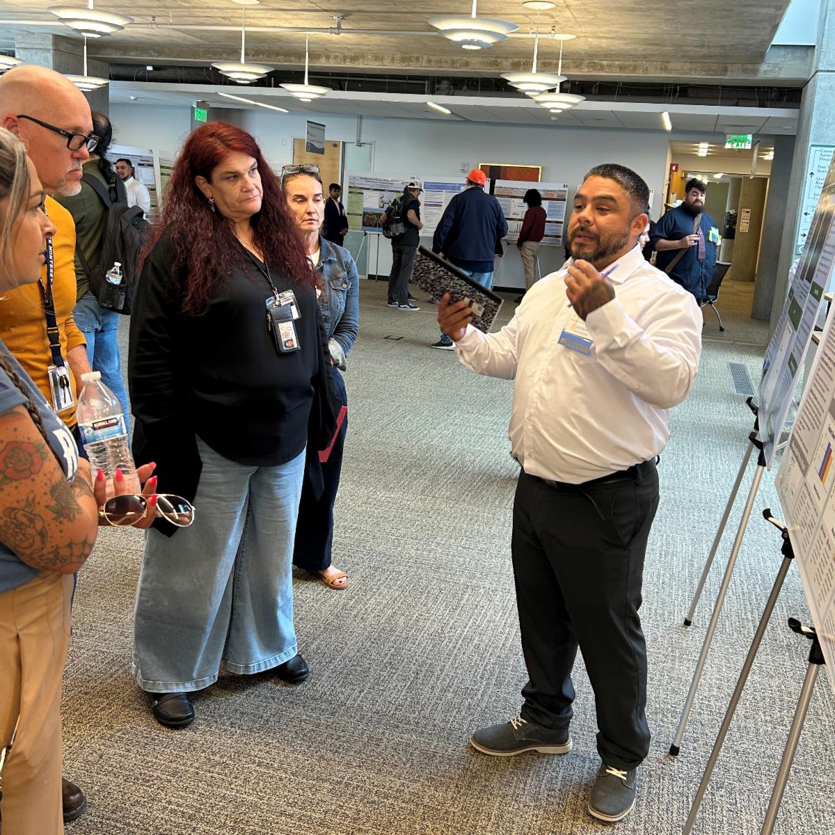 Juan Barkley presenting