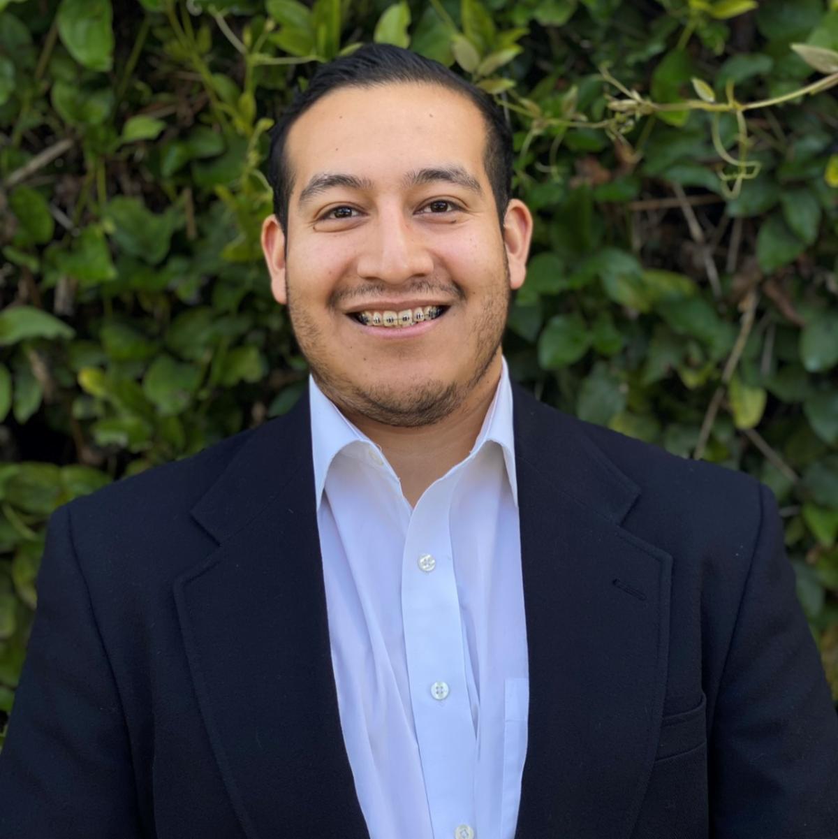 Efrain Ramirez