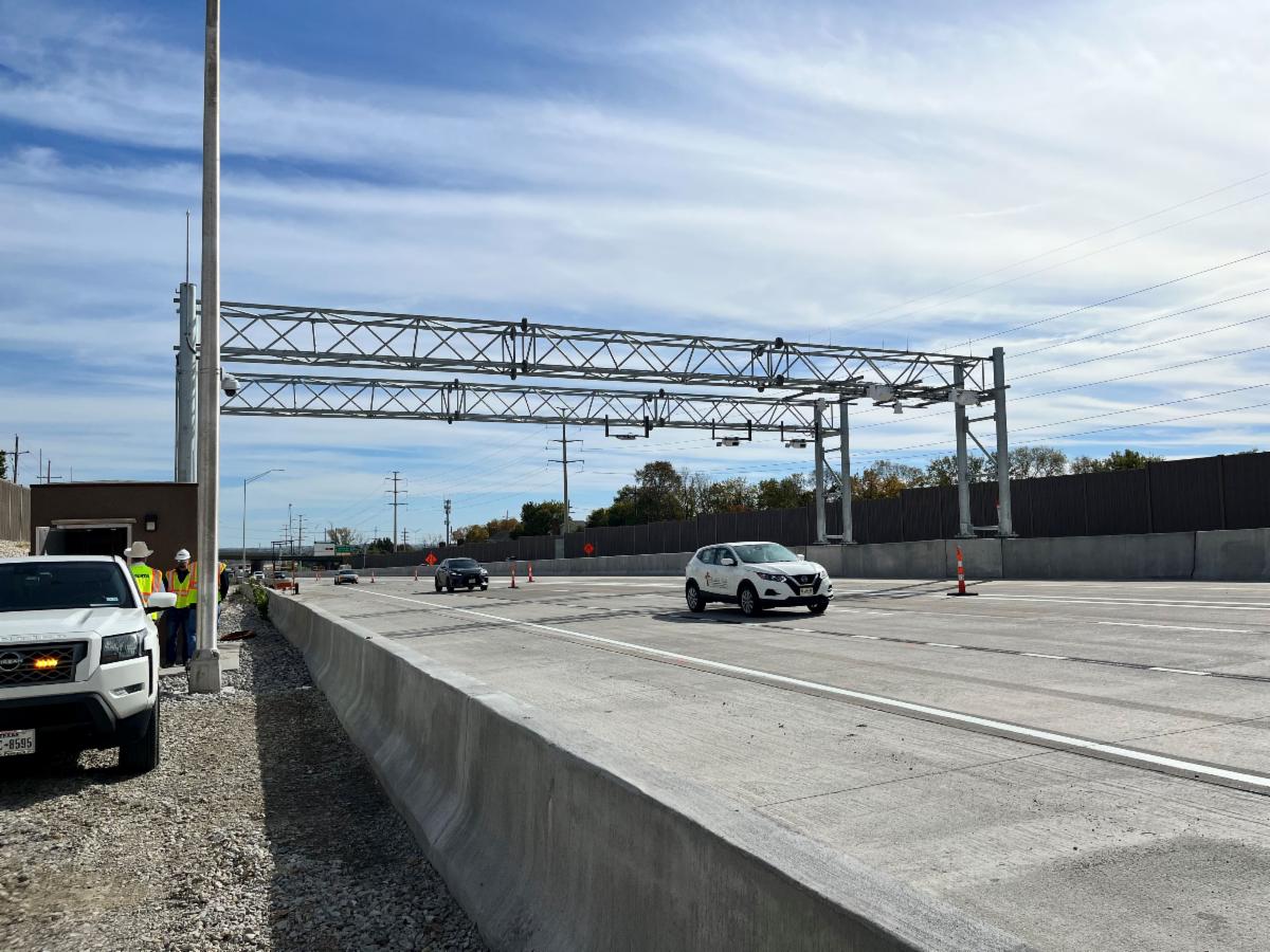 New toll gantries on U.S. 69
