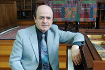 Rami Bar-Niv at piano