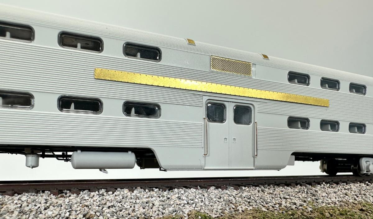 Rapido Gallery Car