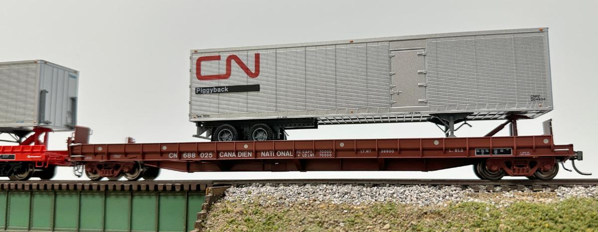 Rapido Piggyback Flatcar