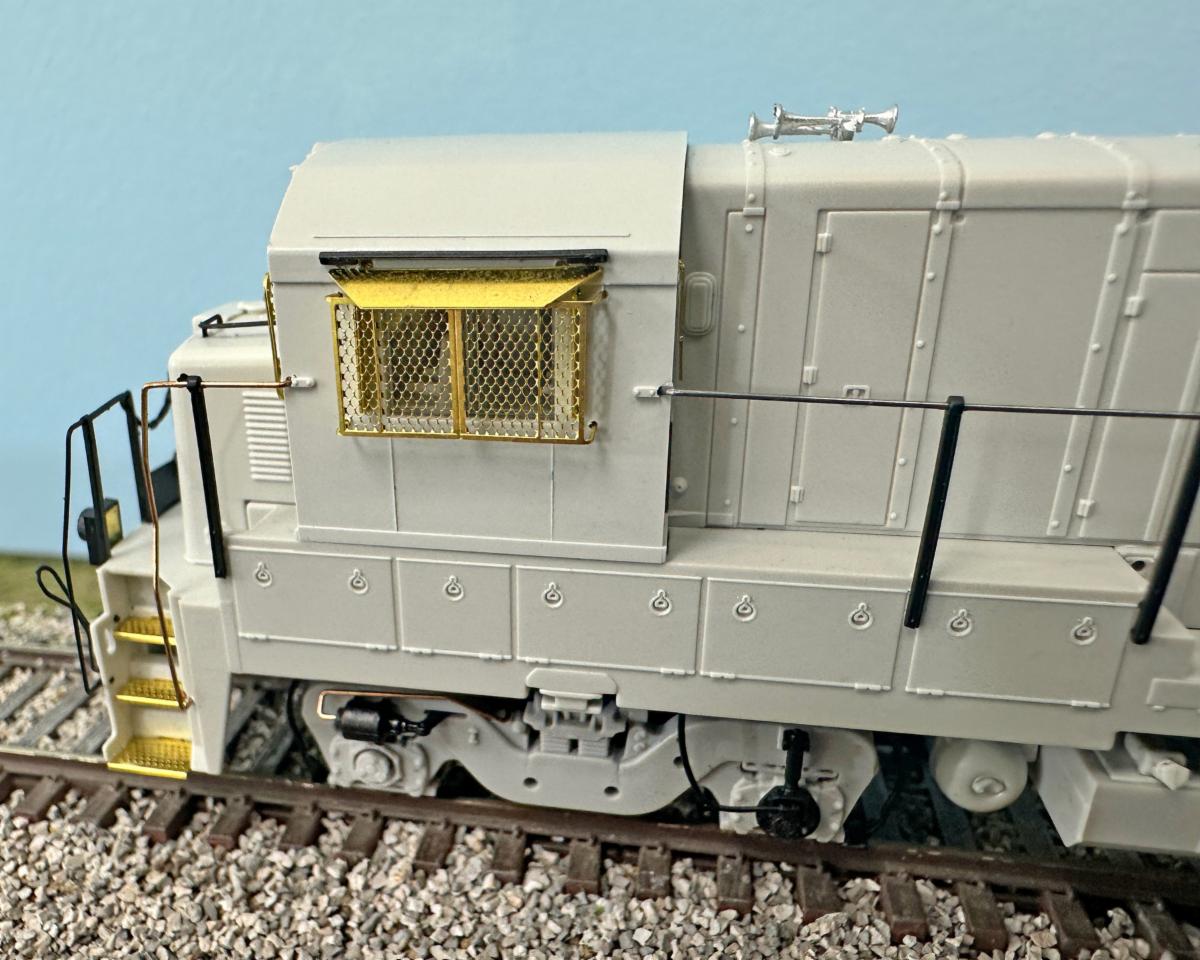Rapido B23-7