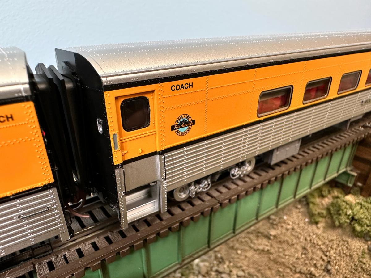 Rapido Ski Train
