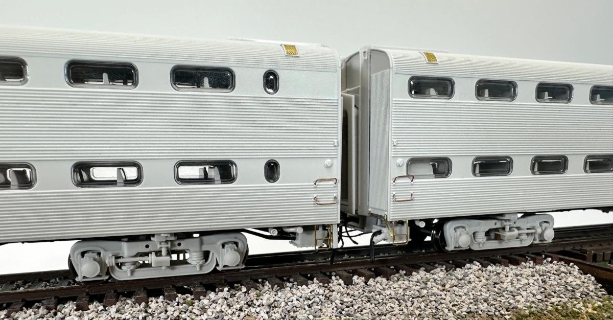 Rapido Gallery Car