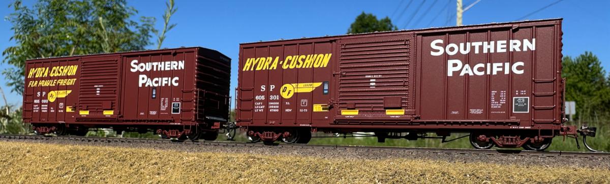 Rapido B-100 Boxcar