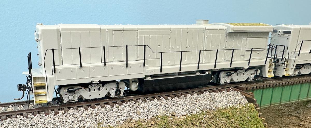 Rapido B23-7