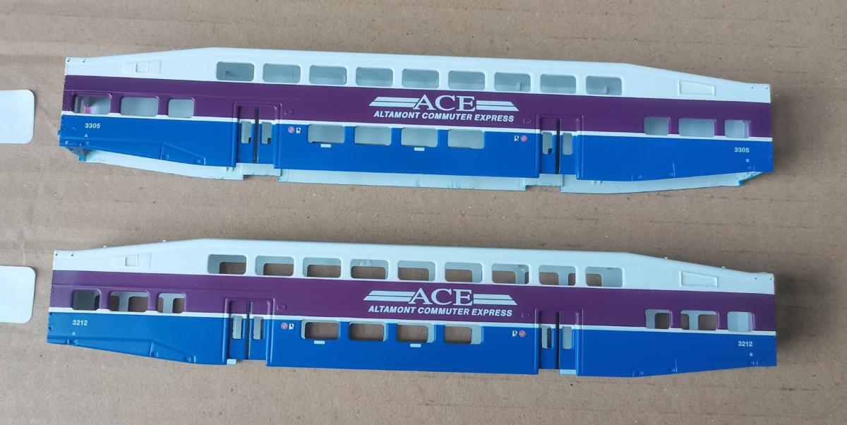 Rapido N Bilevel Car