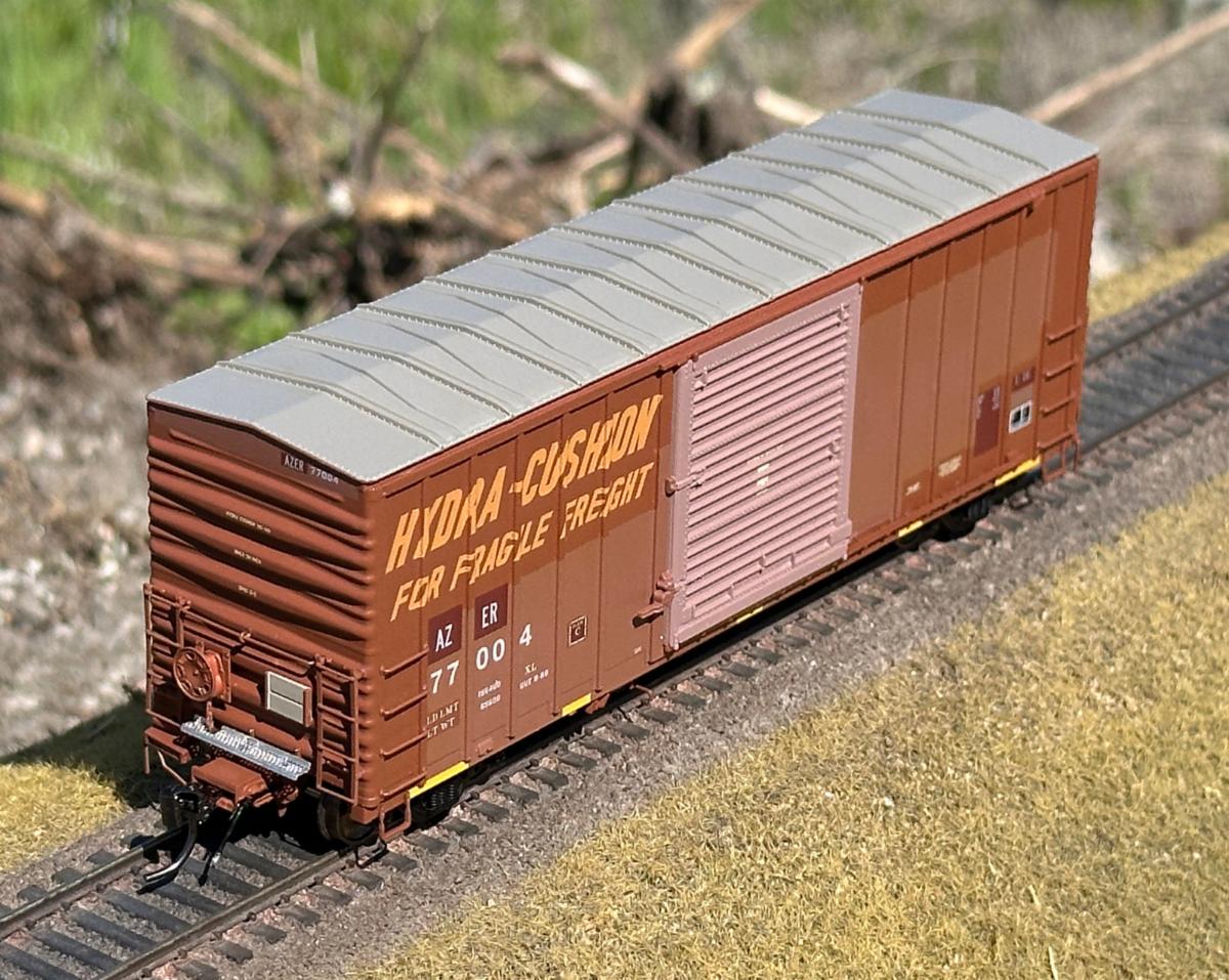 Rapido B-100 Boxcar