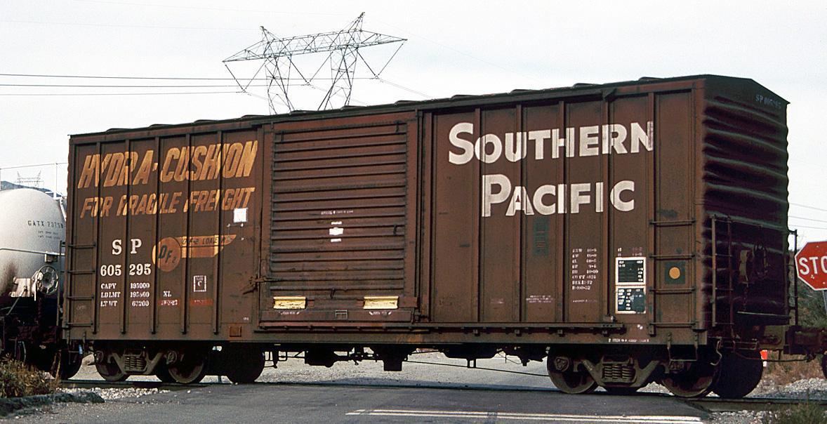 Rapido B-100 Boxcar