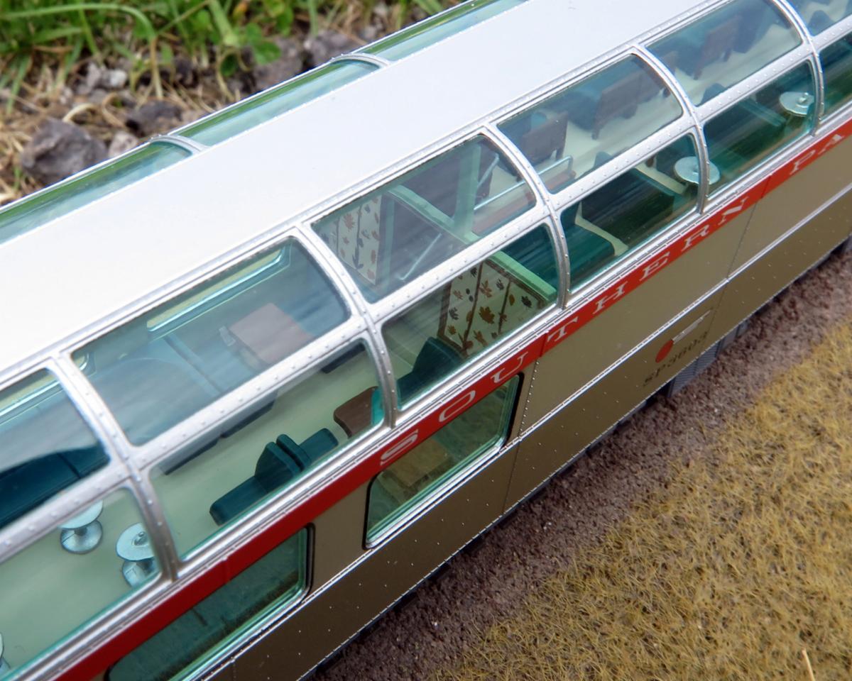 Rapido SP Dome Lounge