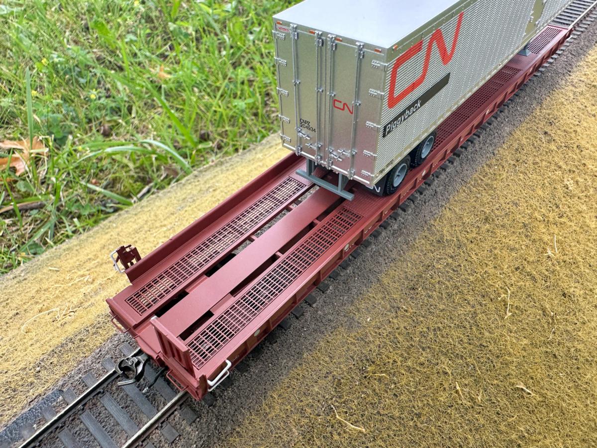 Rapido Piggyback Flatcar Trailers