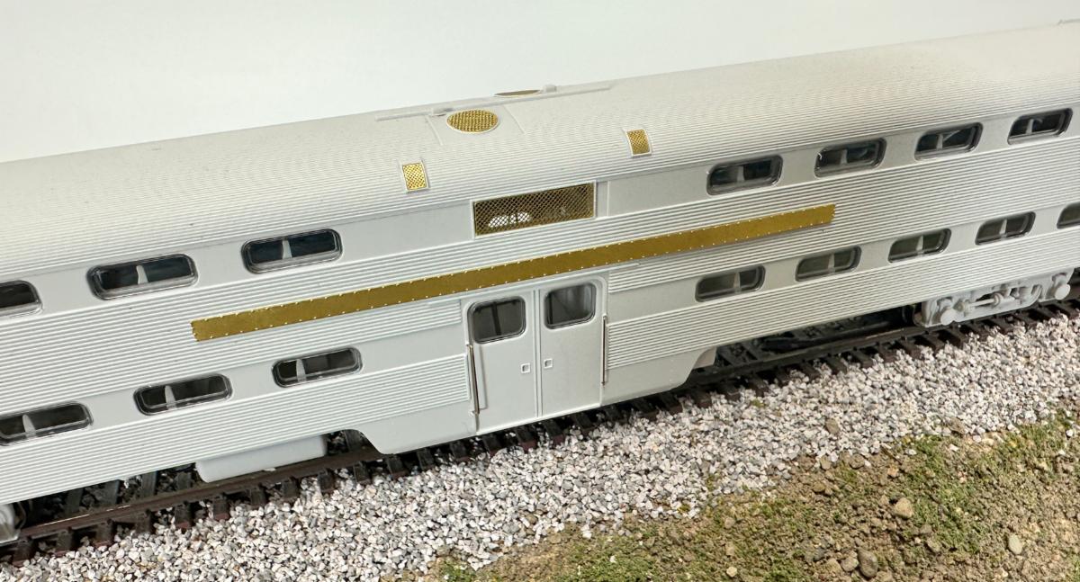 Rapido Gallery Car