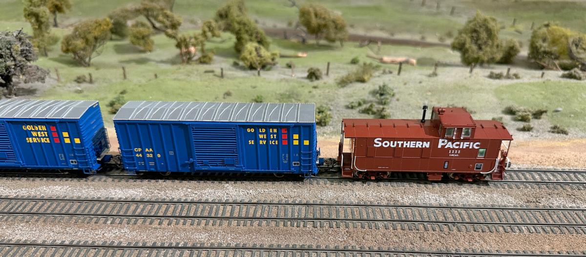 Rapido B-100 Boxcar
