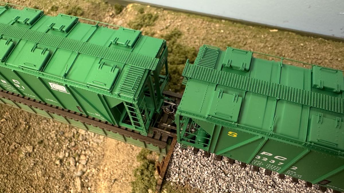 Rapido GP20 Tank Car