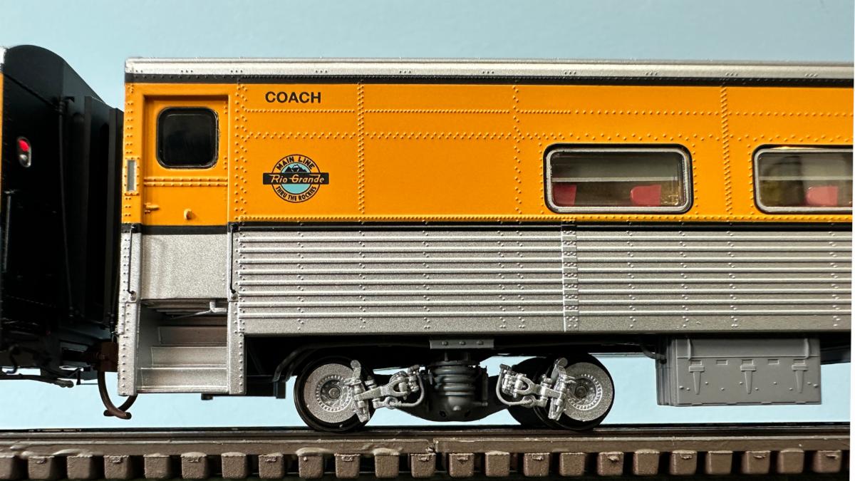 Rapido Ski Train