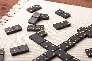 Dominoes