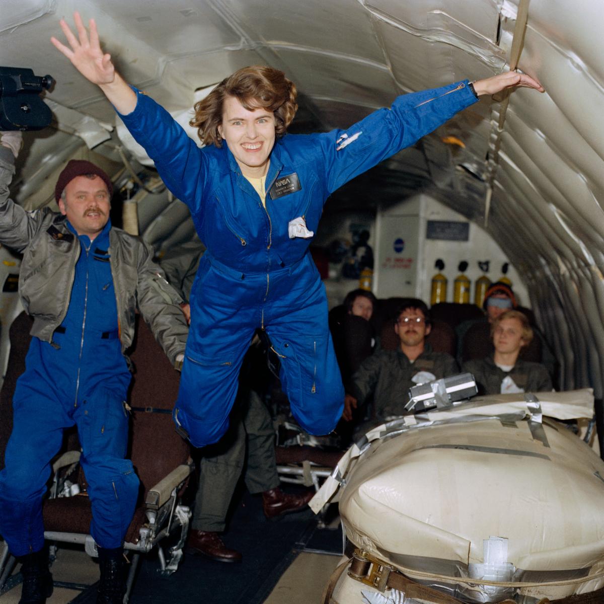 Shannon Lucid flies through the body of the KC-135 aircraft during a period of weightlessness