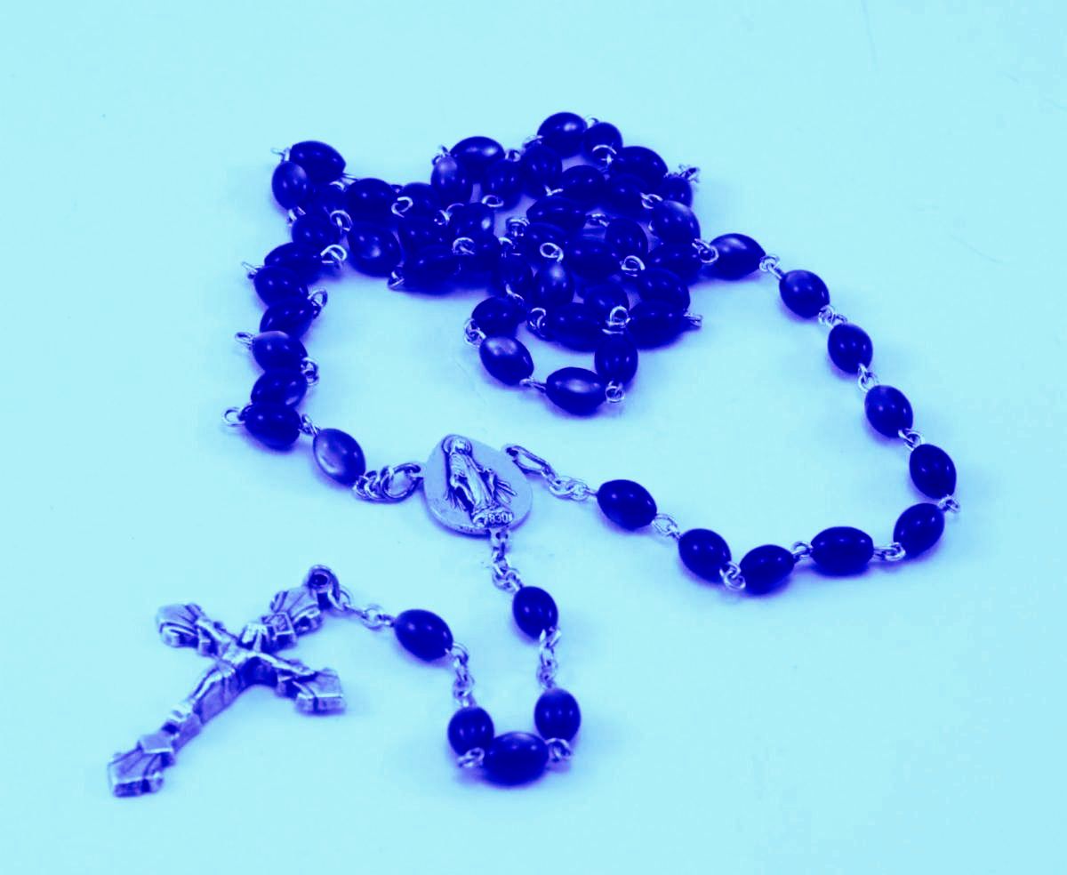 blue-rosary-5-1308724.jpg