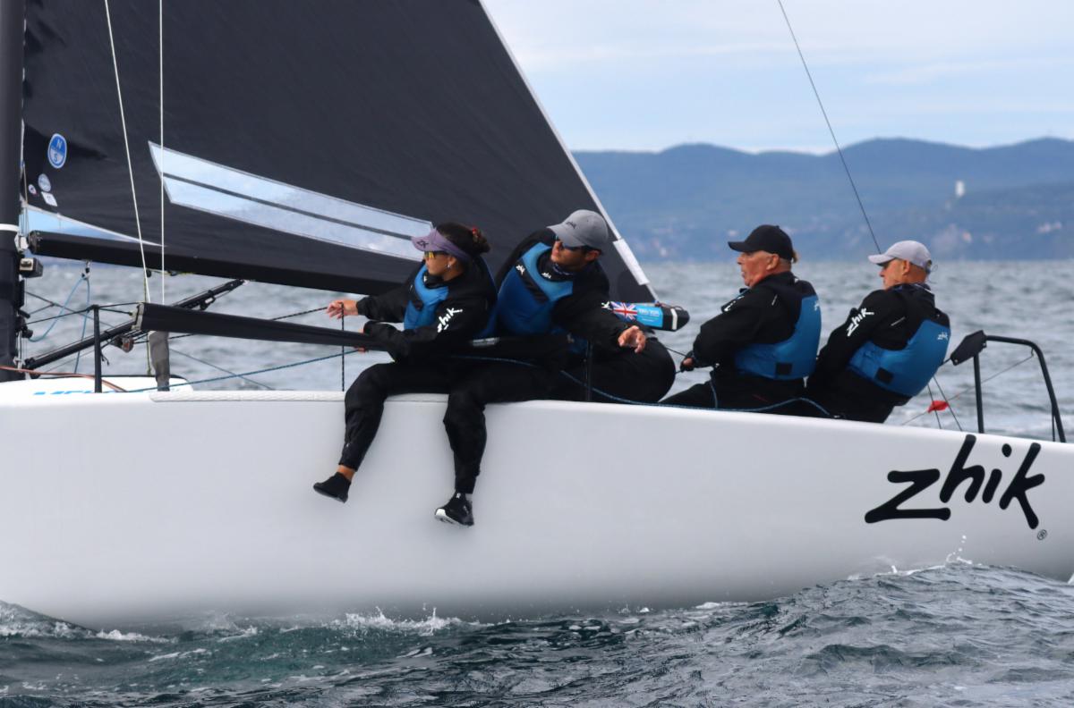 ZHIK RACE TEAM GBR694