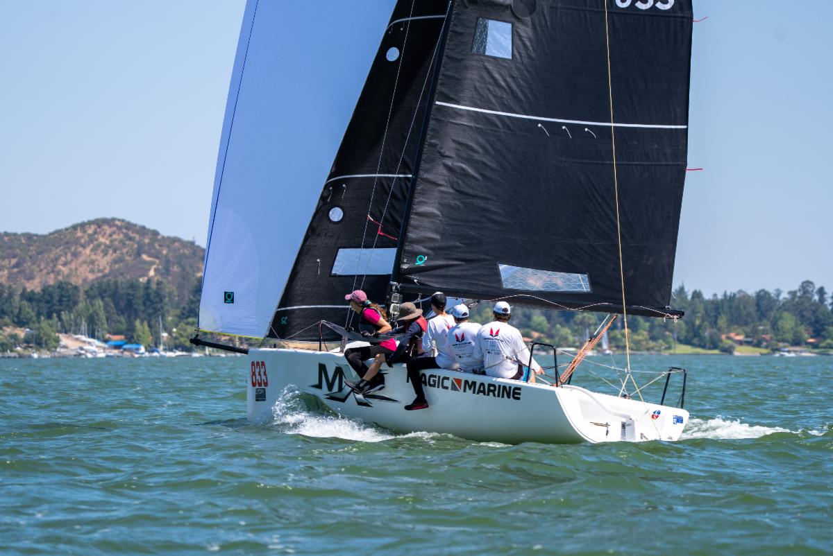 Magic Marine of Pablo Gallyas CHI