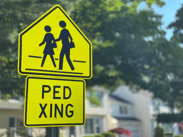 pedestrian crossing sign