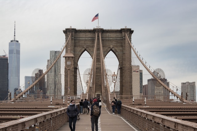 Brooklyn Bridge pedestrian walkway
