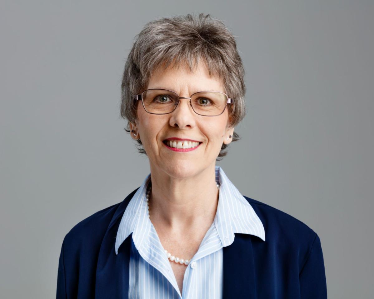 Annette Mercer headshot