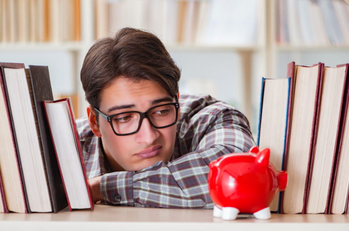 sad student, free image from Canva