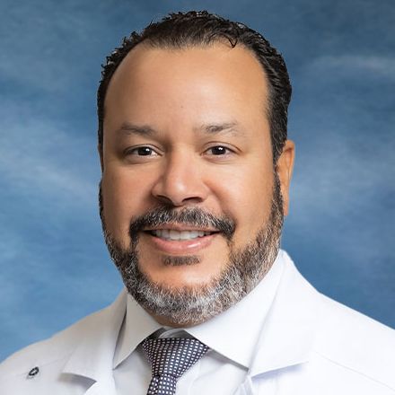 Dr. Rolando Rivera