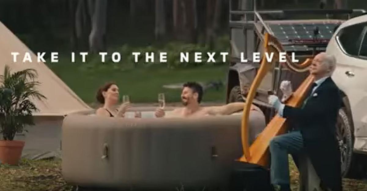 Mitsubishi commercial