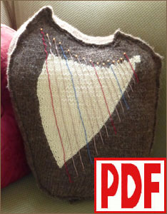 Harp pillow pattern