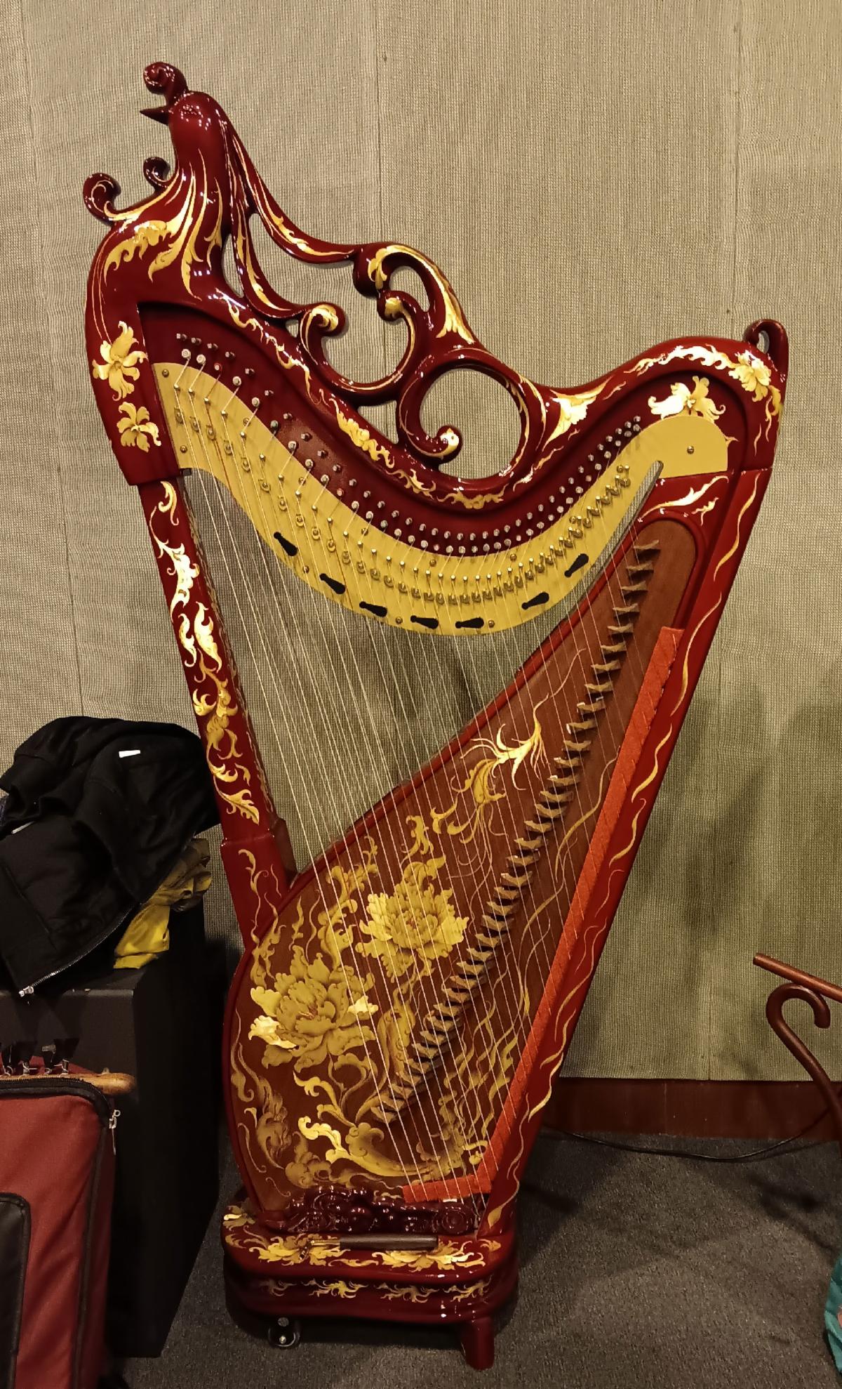 Chinese harp