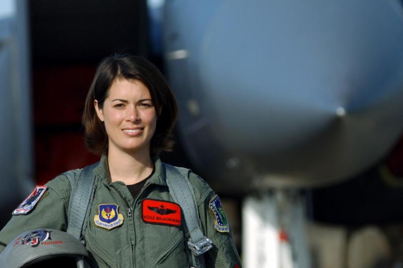 Meet Nicole Malachowski The First Female Thunderbird Pilot at Ms