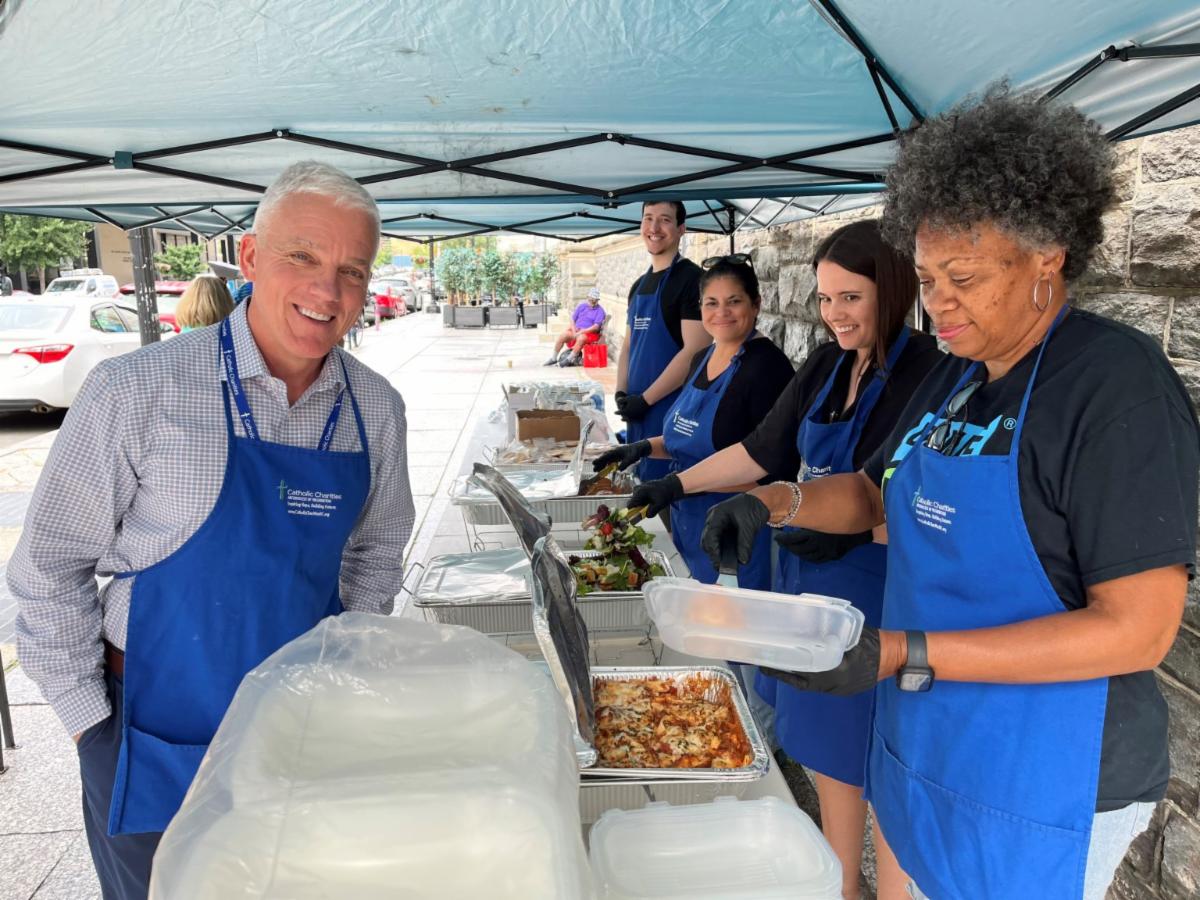 Martas-Table-25 image