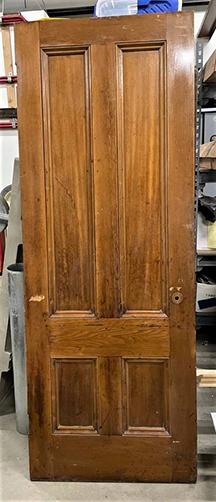 chestnut door - more details