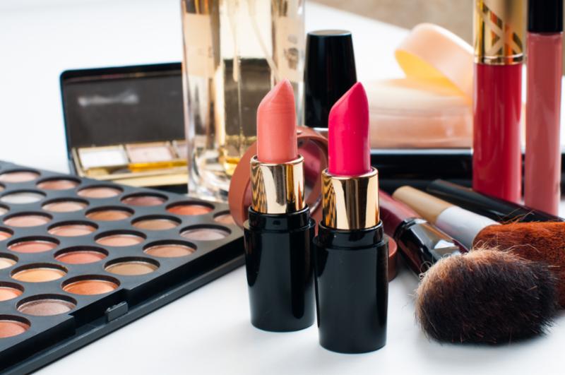 makeup_cosmetics_set_3.jpg