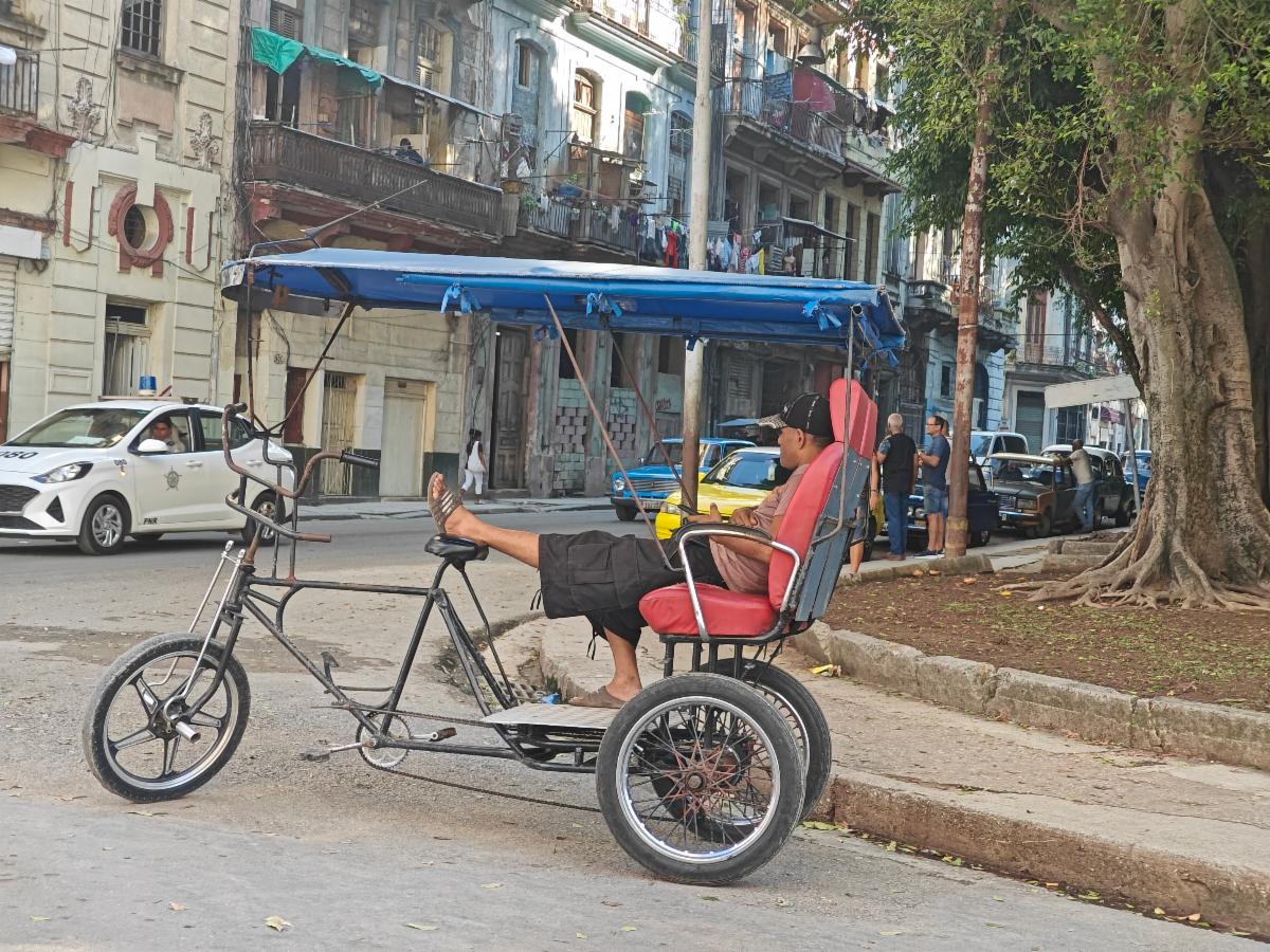 Pedi Cab old Havana