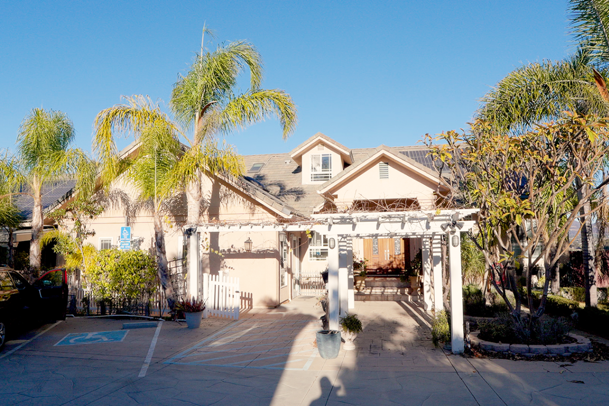 Photo of the entrance to VisTAY House