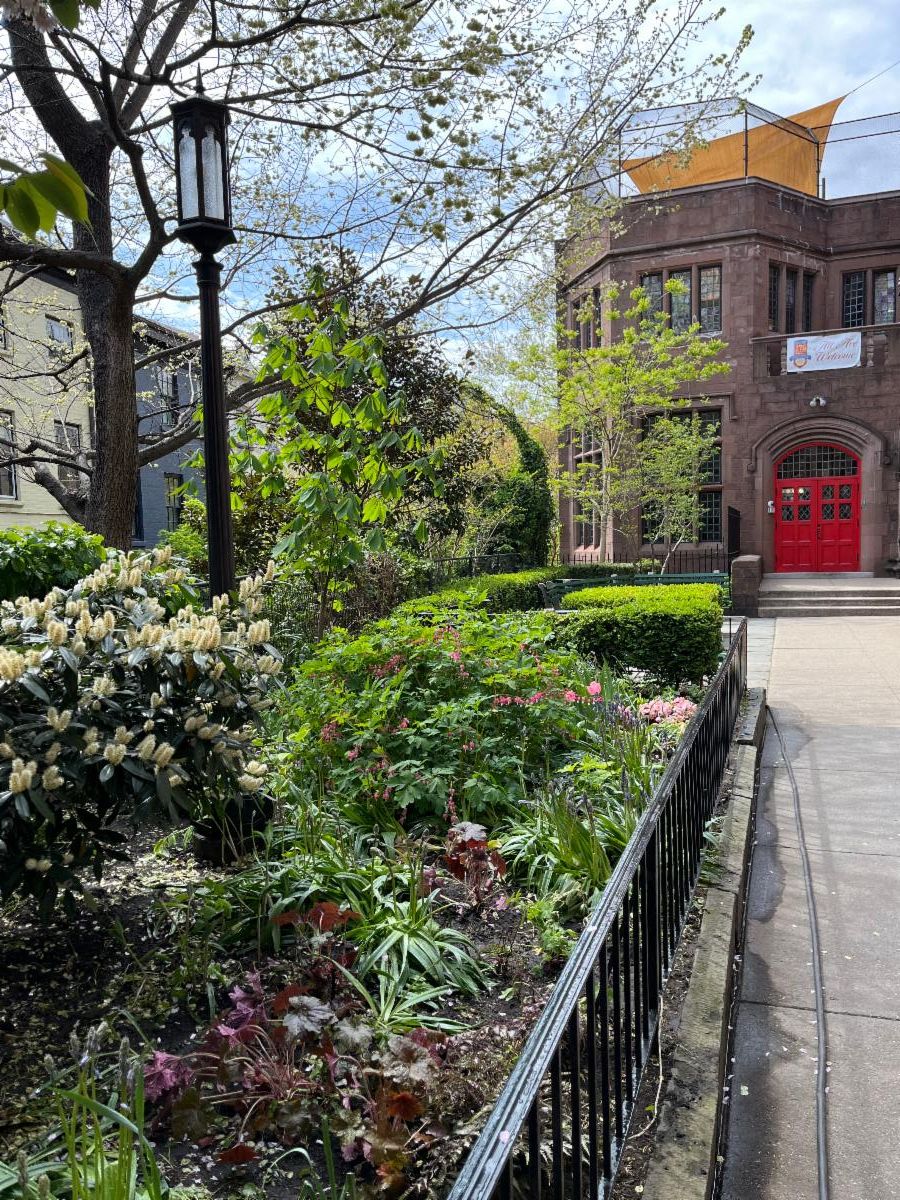Courtyard Gadren