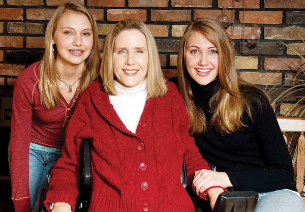 Mylissa Burnett Eckdahl with her daughters