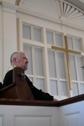 pete-allen-pulpit-333x500.jpg