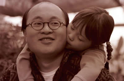 father-daughter-kiss.jpg