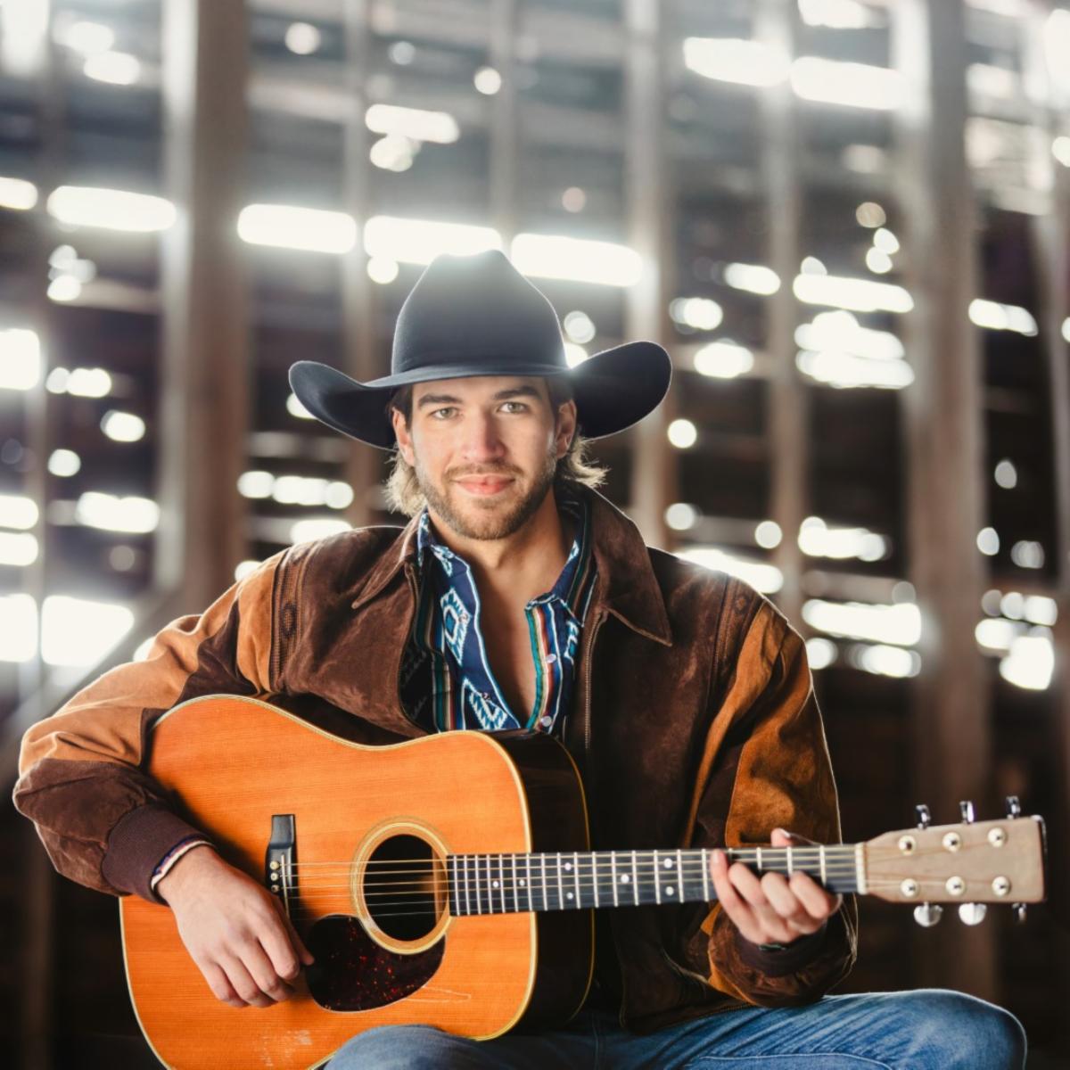 Trace Nixon
Credit Robert Isacson
Isacson Studios