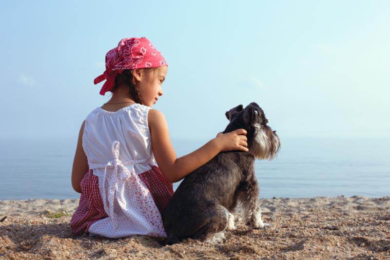 girl_dog_beach.jpg